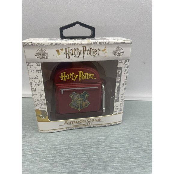 HARRY POTTER  Hogwarts Crest Backpack AirPod Case Gen 1 & 2 - Picture 5 of 10